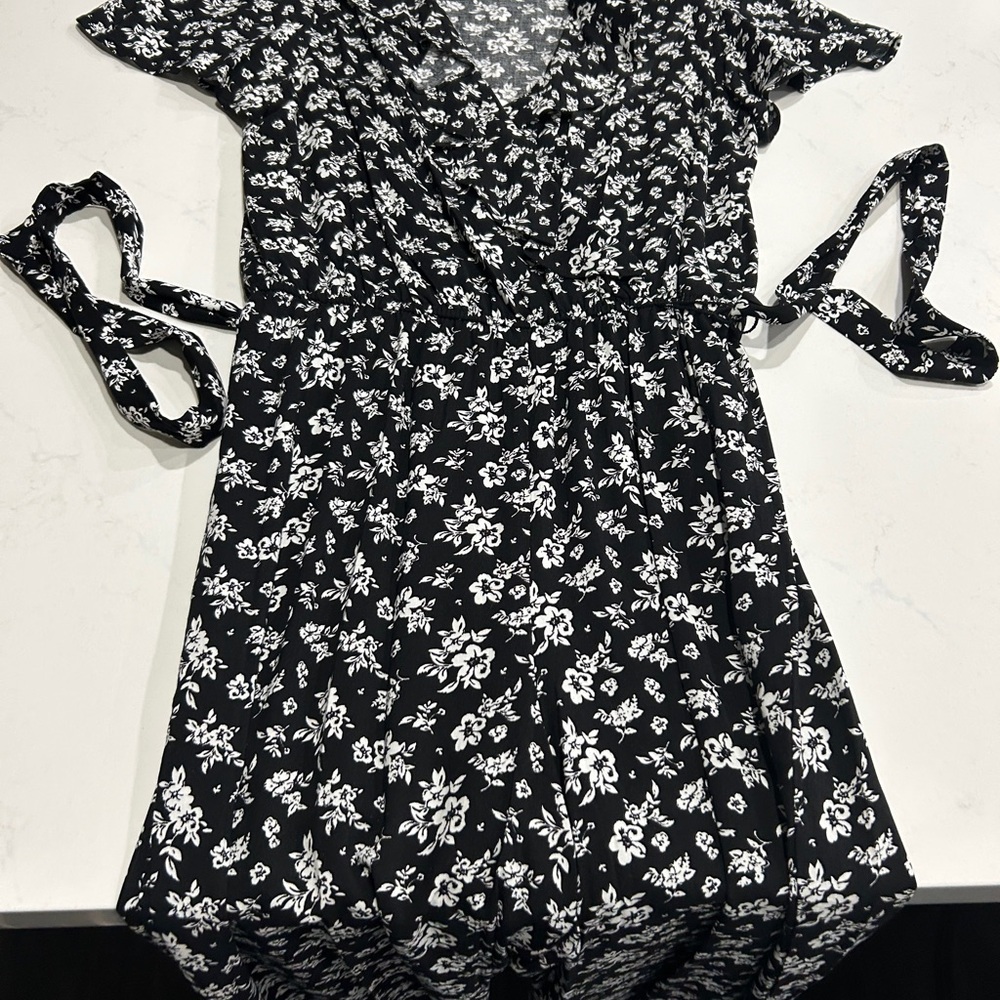 Kingston Grey Black and White Floral Jumpsuit - Picture 6 of 10